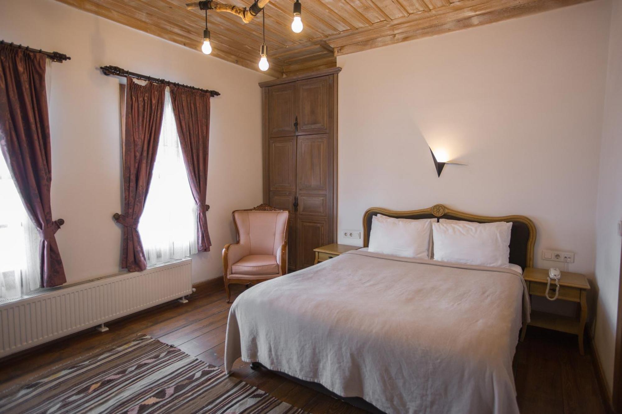 Isparta Historical Mansion Eskiciler Konagi - Cittaslow Egirdir Eksteriør billede