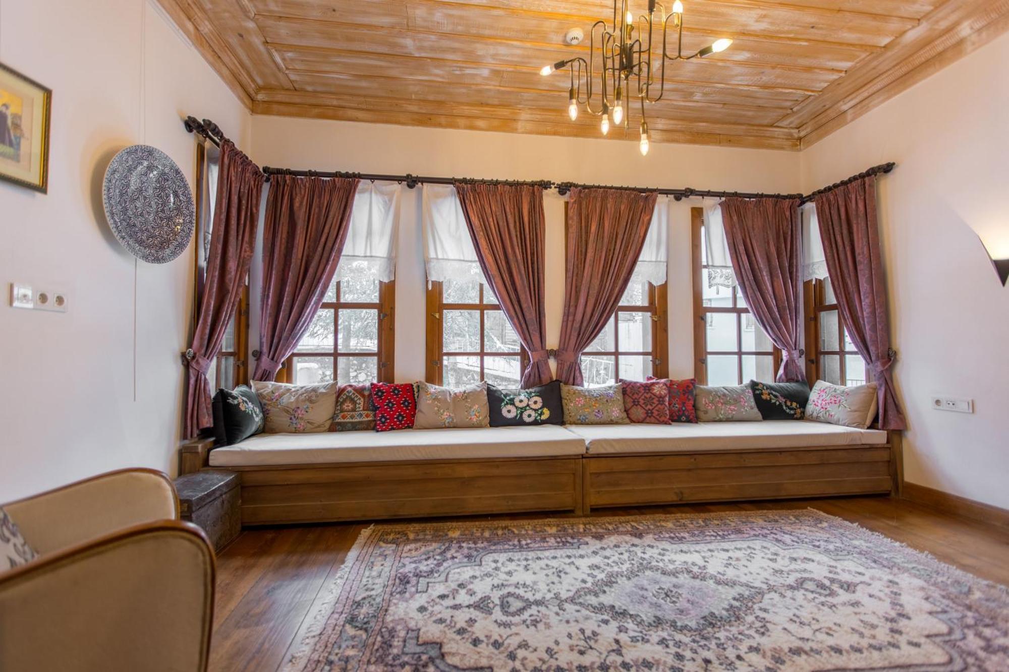 Isparta Historical Mansion Eskiciler Konagi - Cittaslow Egirdir Eksteriør billede