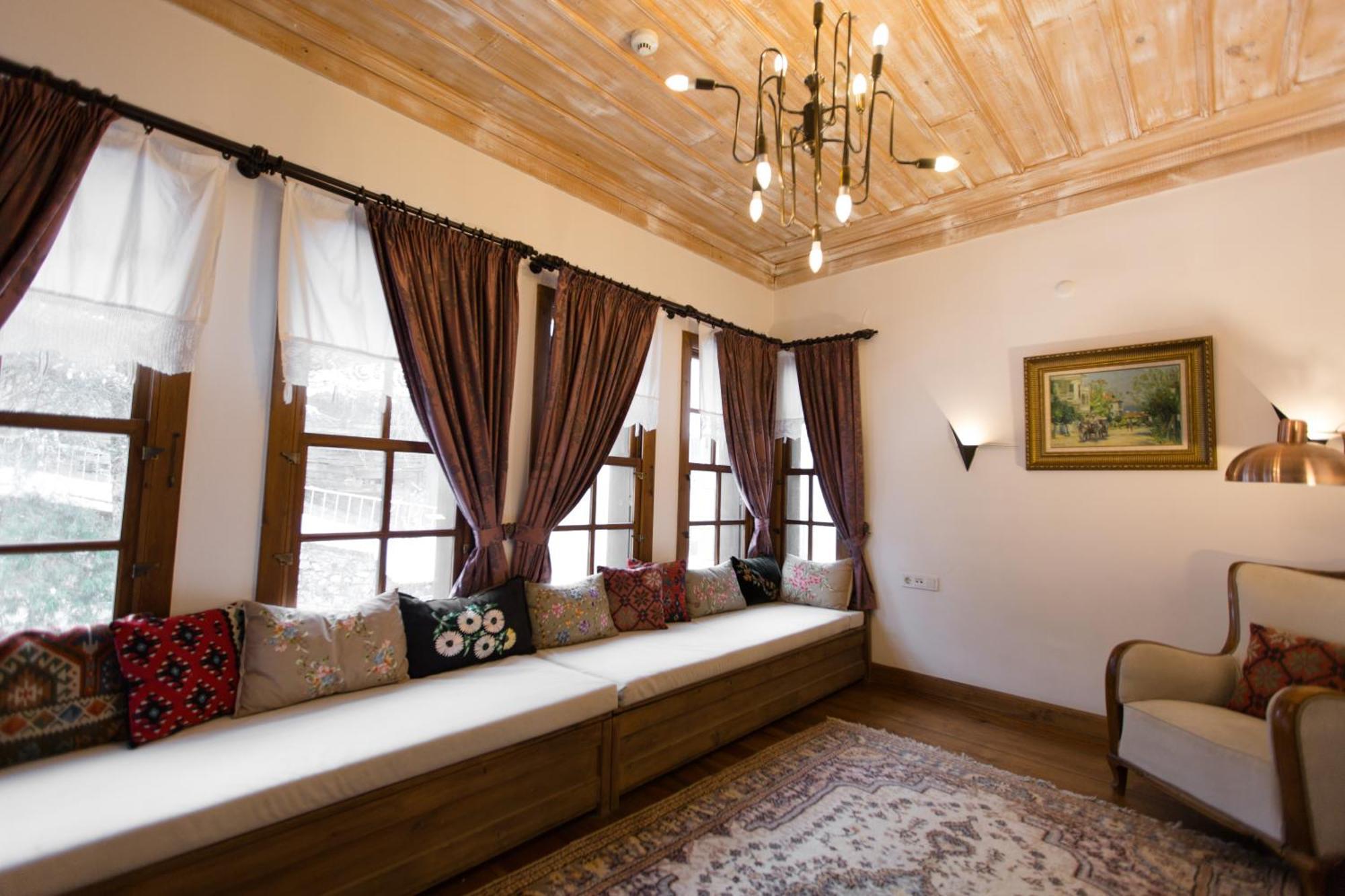 Isparta Historical Mansion Eskiciler Konagi - Cittaslow Egirdir Eksteriør billede