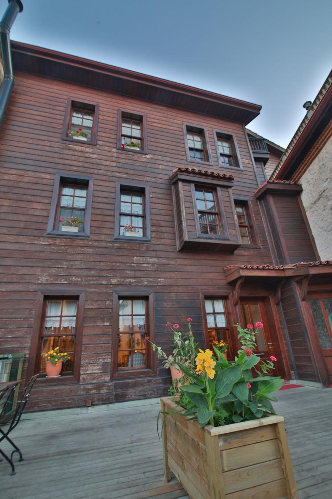 Isparta Historical Mansion Eskiciler Konagi - Cittaslow Egirdir Eksteriør billede